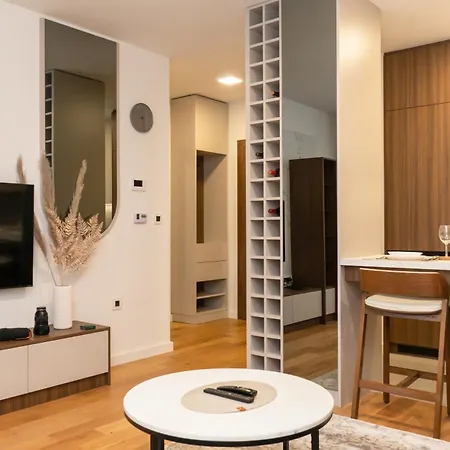 Apartment Skyline Free Parking Novi Sad